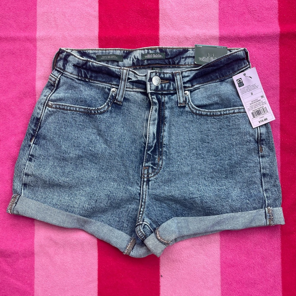 Wild fable high wasted, loose fit shorts